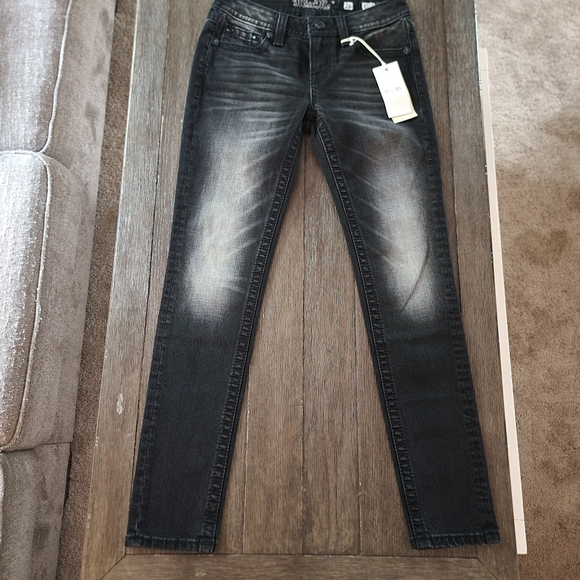 NWT Miss Me Mid Rise Skinny Jeans 26 - Picture 1 of 13